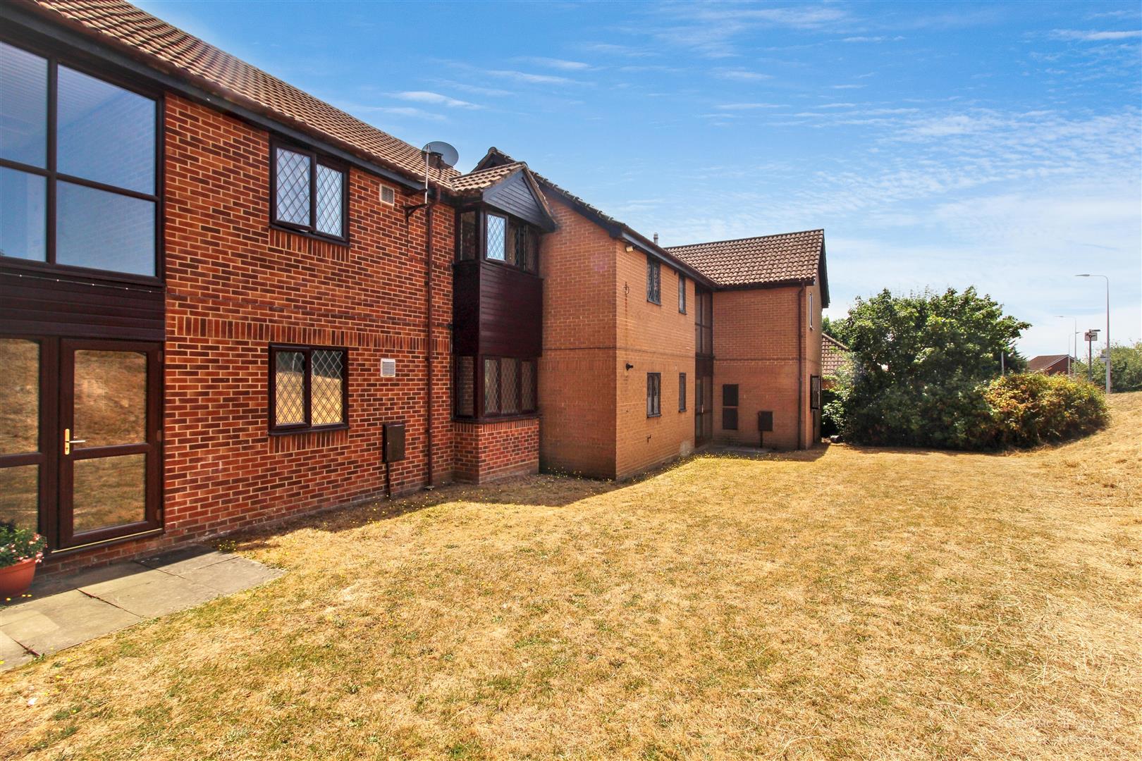 Ashmere Close, Calcot, Reading